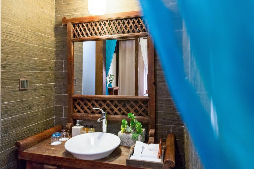 Lijiang Yuntian Palace Hotel Dış mekan fotoğraf